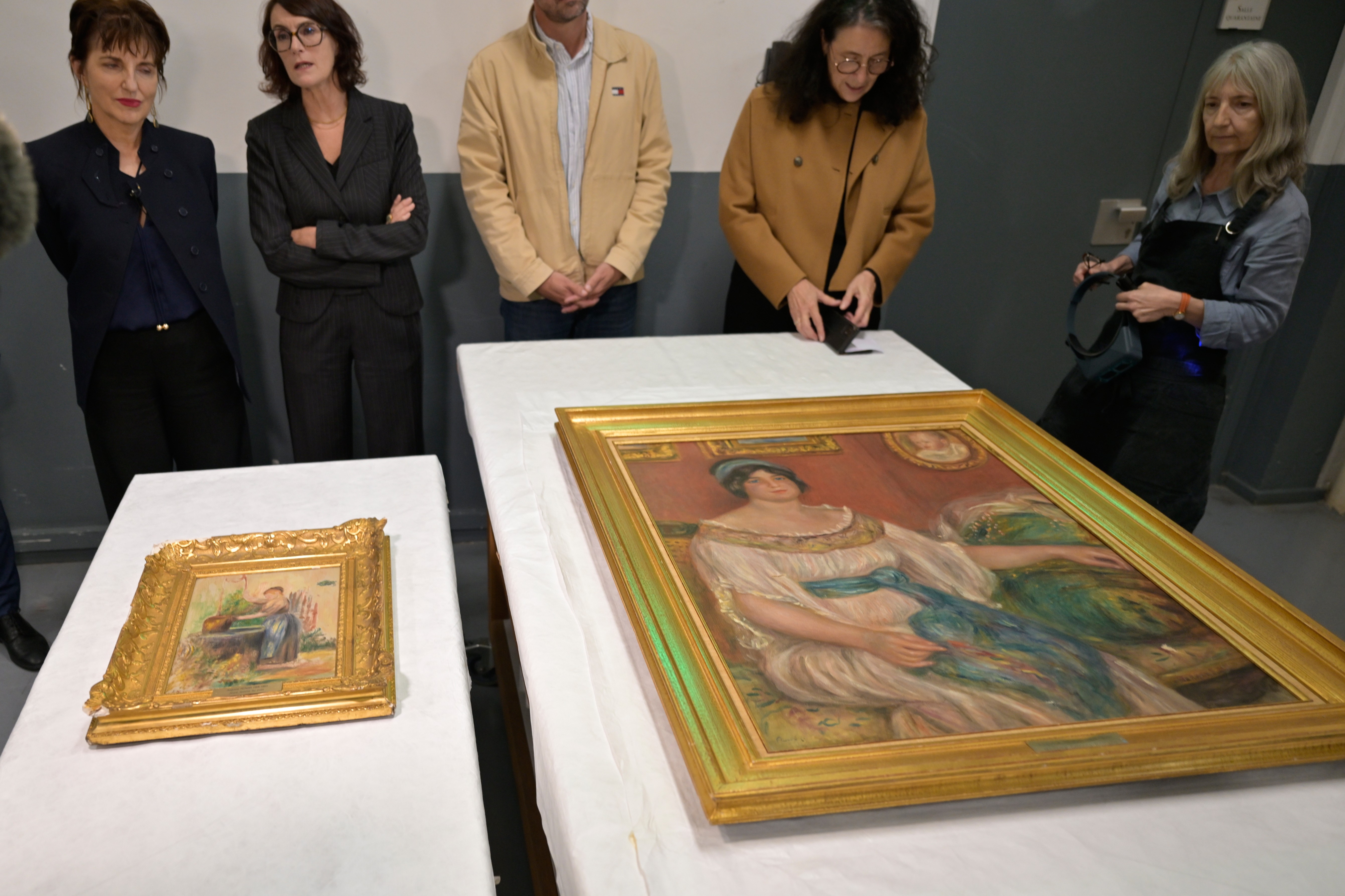 DNA e rastreamento de veículos ajudam investigadores a recuperar obras de Renoir roubadas na França