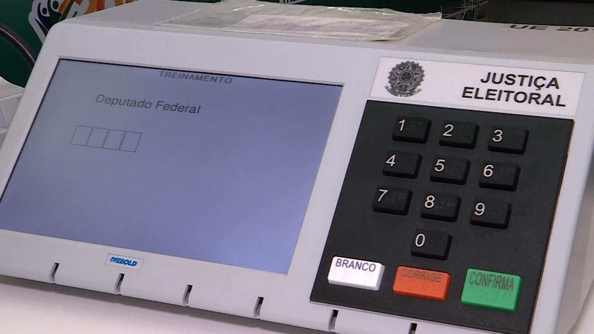 VÍDEO: Qual a ordem de votação na urna nas Eleições 2026?