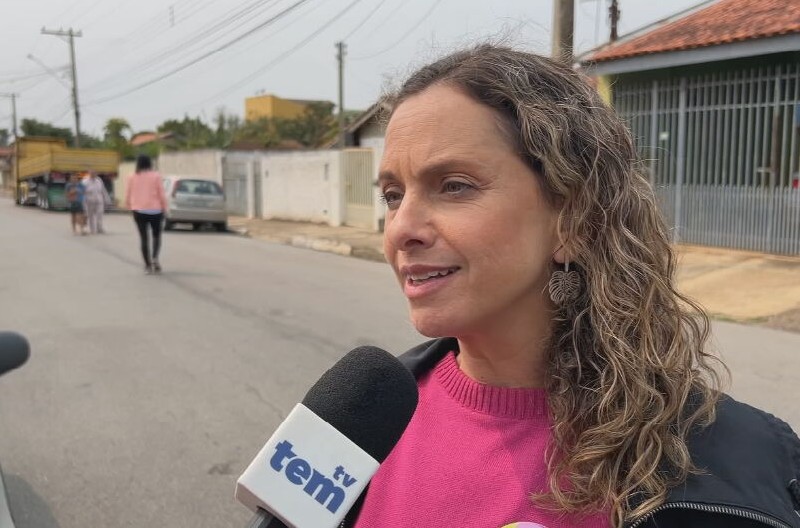 Candidata à Prefeitura de Itapetininga, Paula Granato visita bairro Monte Santo e fala em melhorar o fluxo do transporte coletivo 