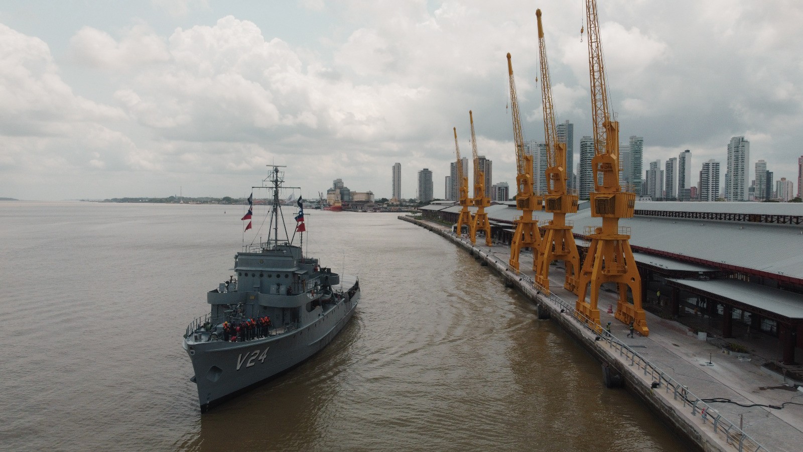 Primeiro navio-museu do Norte abre para visitação gratuita em Belém