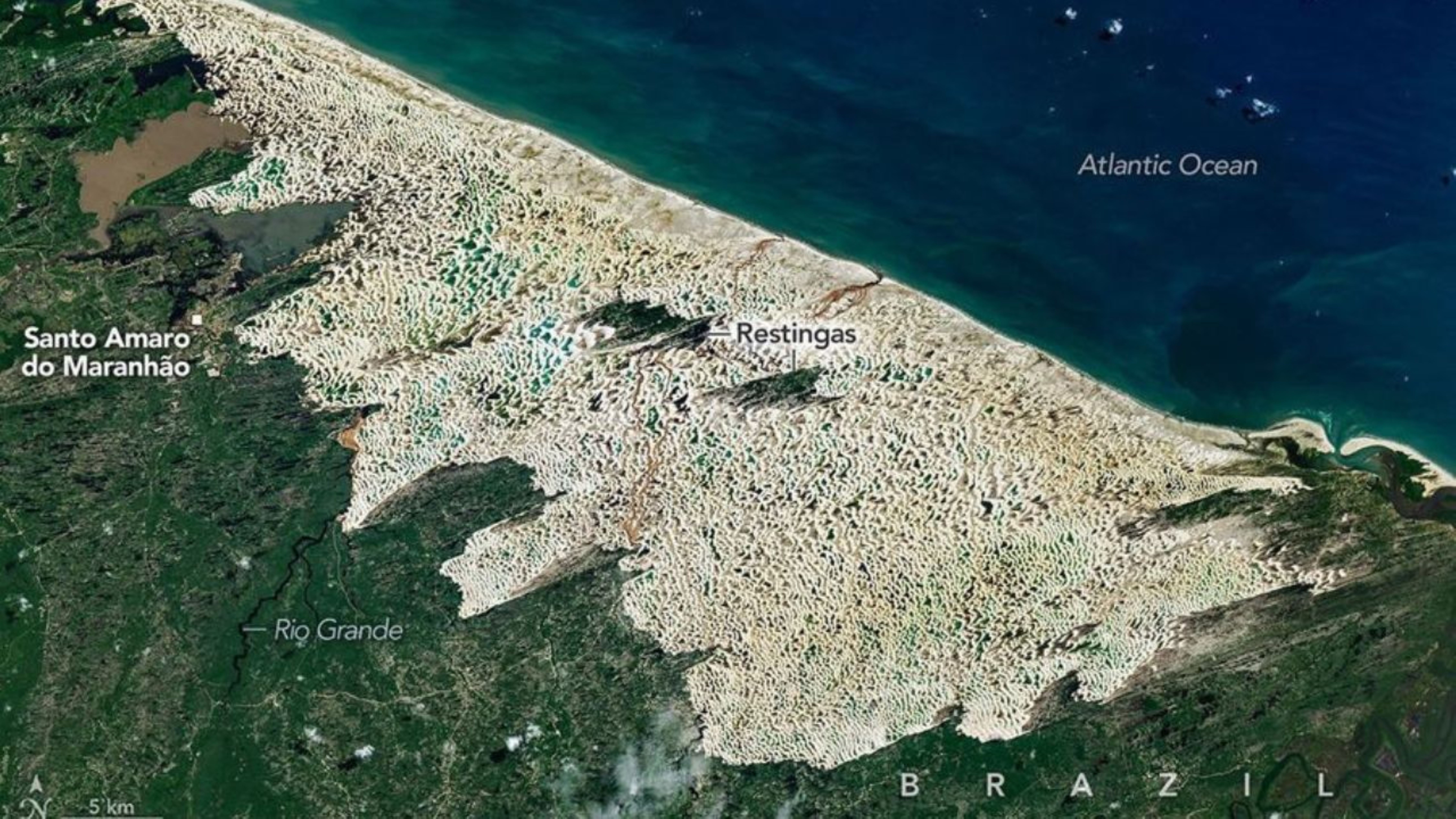 Lençóis Maranhenses: entenda por que o parque parece um deserto, mas não é