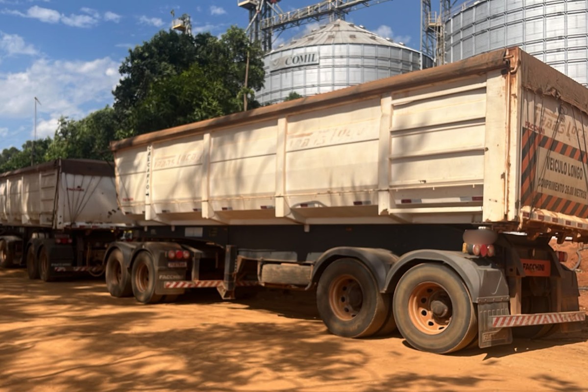 Caminhoneiro é preso suspeito de usar documento falso para carregar R$ 110 mil em soja em MT
