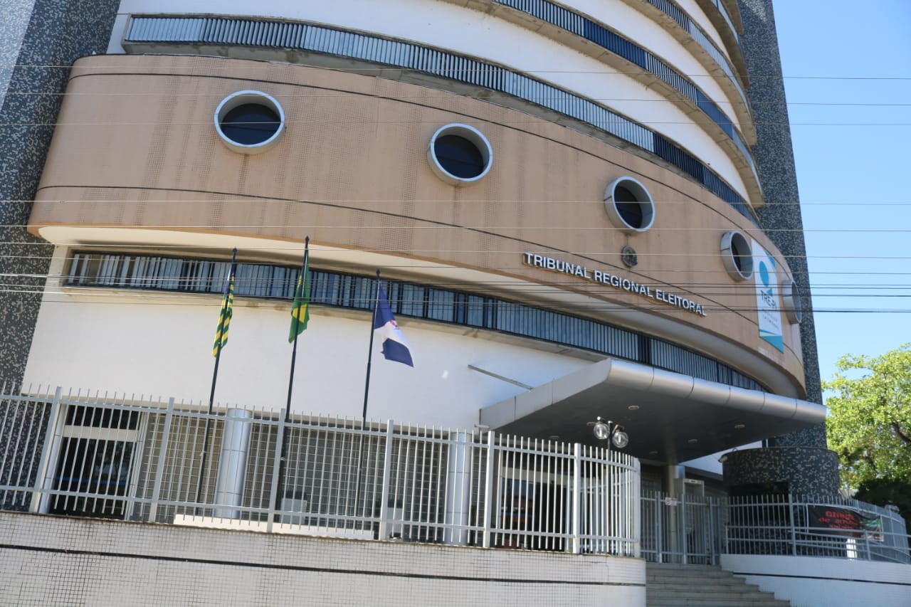 Grandes filas para votar? Piauí tem déficit de 900 urnas eletrônicas e pode ter atrasos na votação, diz TRE 