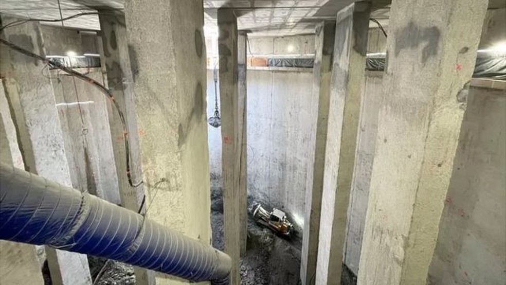 Um reservatório subterrâneo no centro de Paris armazenará o excesso de águas residuais — Foto: BBC