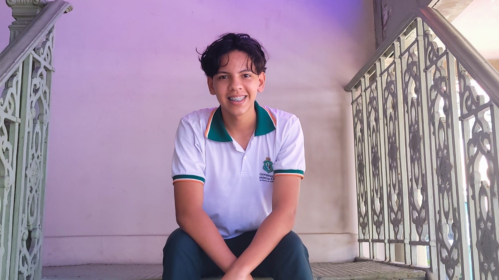 Jovem que criou ONG de educação no CE aos 13 anos ganha bolsa milionária para estudar nos EUA