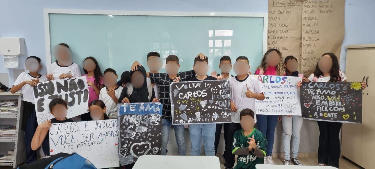 VÍDEO: alunos se emocionam com saída de diretor para requalificação da Prefeitura de São Paulo