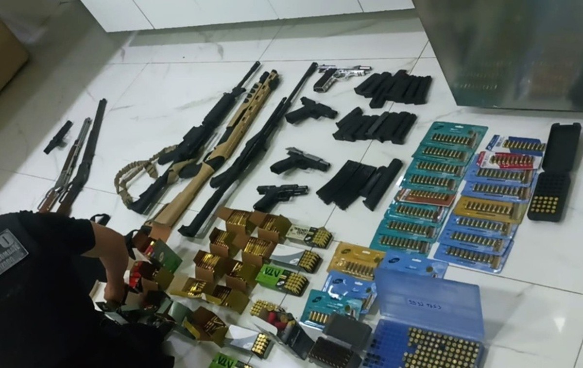 PF aprende armas e munições em operação contra comércio ilegal de armamentos no RN e na PB