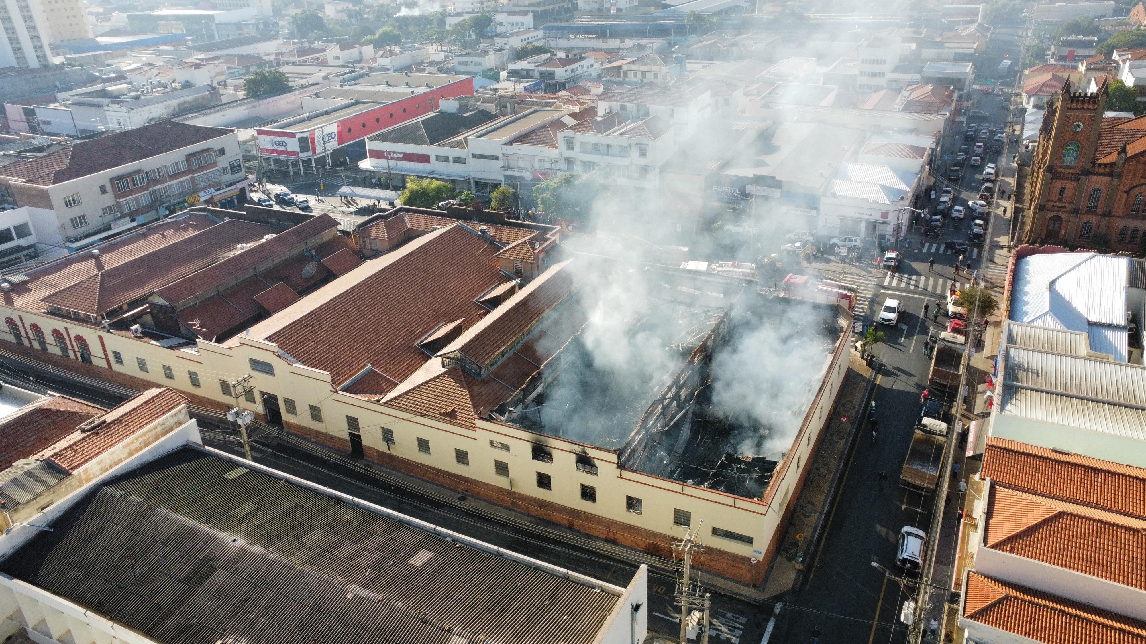 Parte do Mercadão de Piracicaba pode reabrir ao público nesta sexta-feira após incêndio, diz prefeito