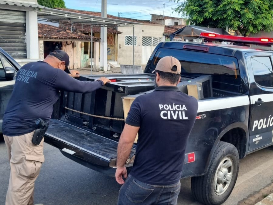 Cinco pessoas são presas e máquinas de caça-níqueis ilegais são apreendidas em operação na Paraíba
