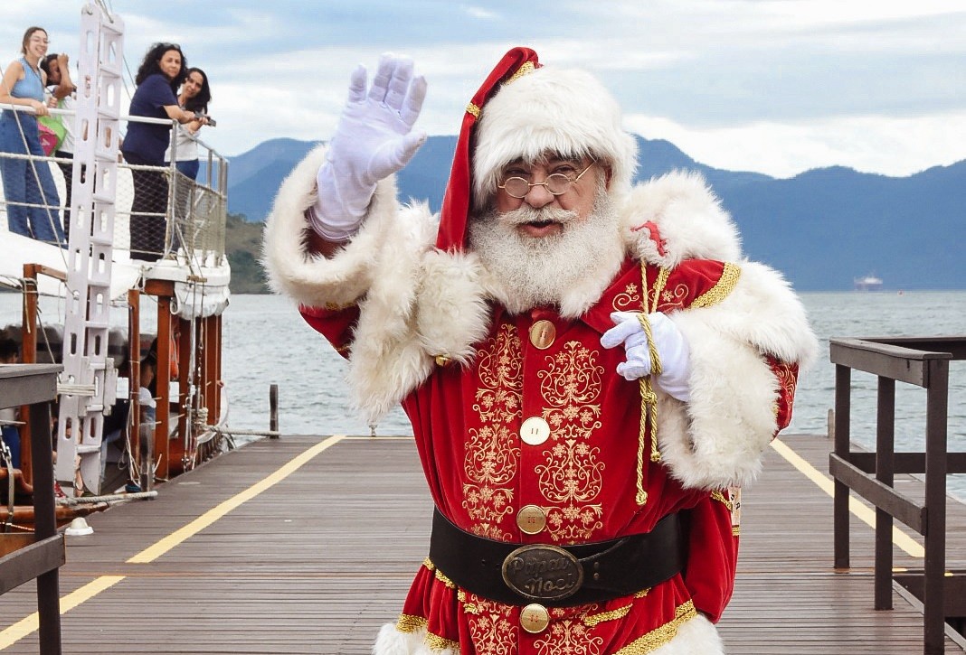 Angra dos Reis abre temporada natalina com diversas atrações; veja programação