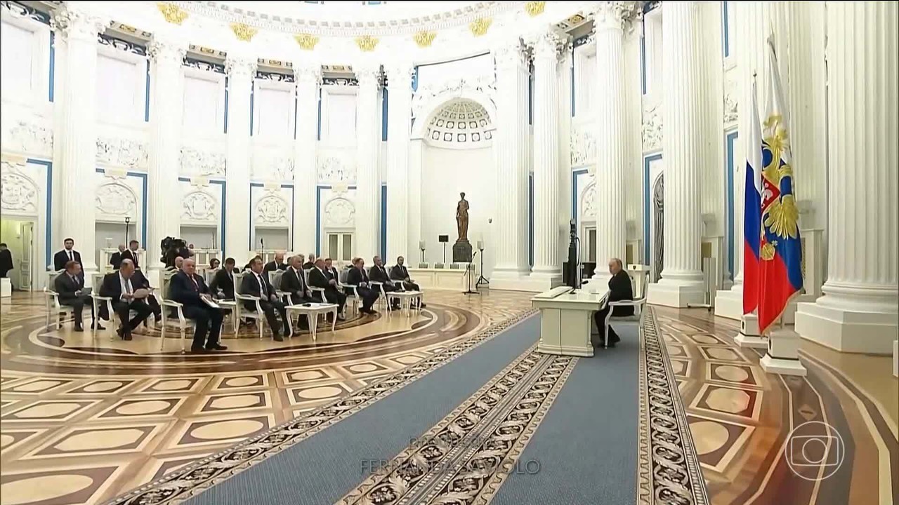 Rússia faz maior ofensiva do mês na Ucrânia; ataque mostra que Putin não quer paz, diz Kiev