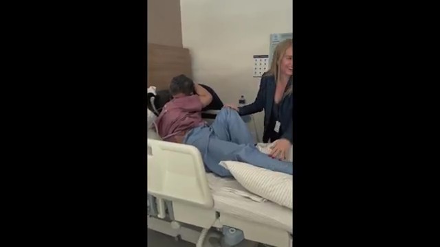 'Virou camarote da Preta': filme revela rotina de visitas de Ivete, Huck e mais famosos a Preta Gil no hospital