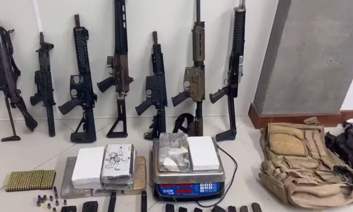 Investigação detalha atuação de policiais civis e militares da BA em esquema de desvio de armas que levou a exoneração de delegado