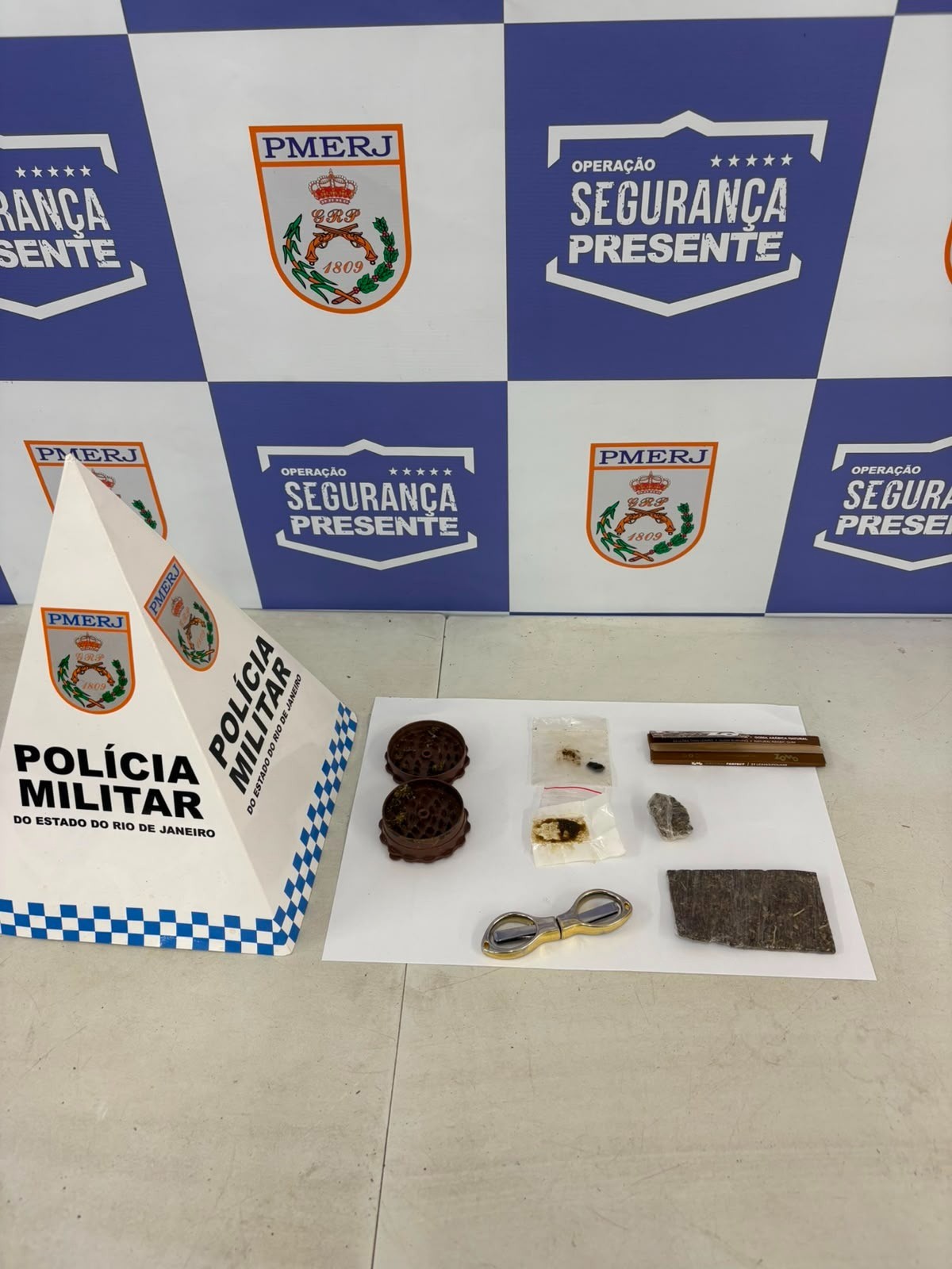 Foragido da Justiça por descumprimento de medida protetiva contra ex-companheira é preso em Volta Redonda