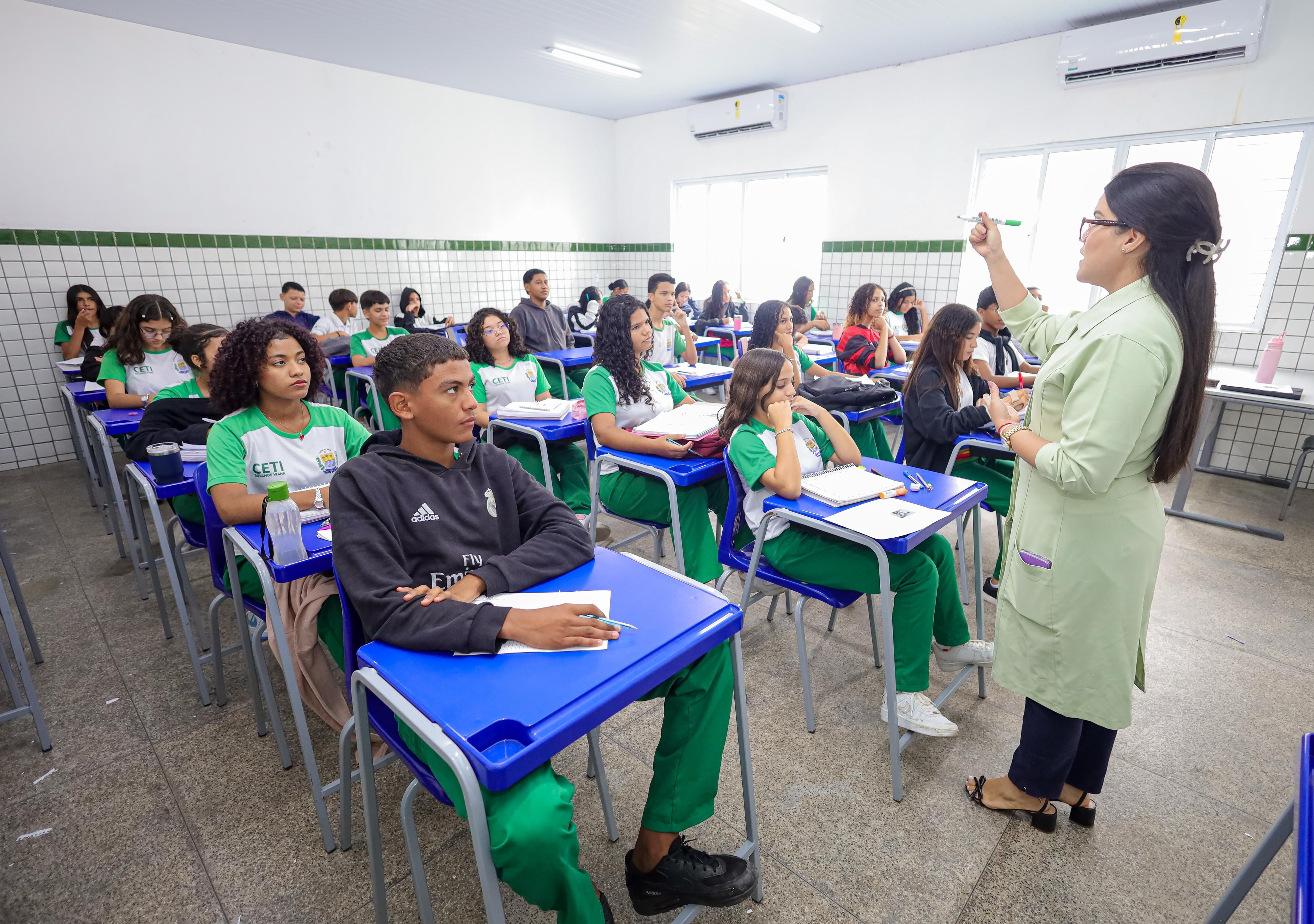 Seduc convoca mais de 400 professores para atuar na educação profissional em escolas de tempo integral no PI