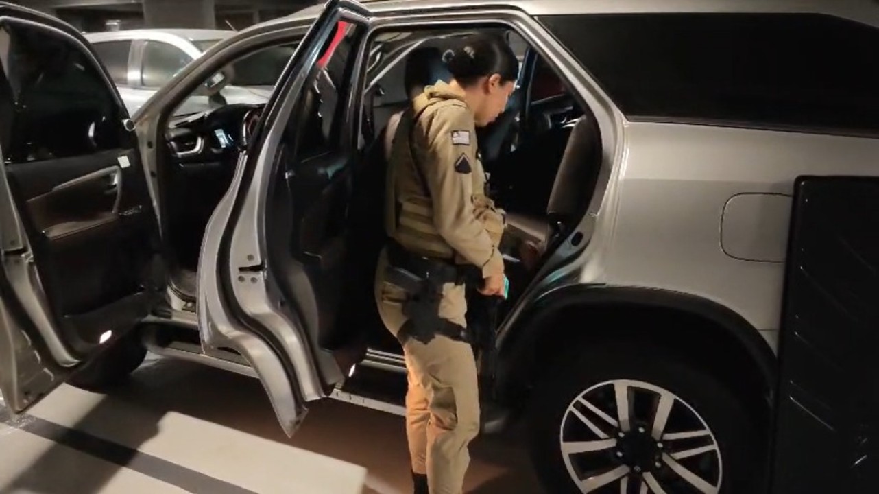 Duas pessoas são presas em operação contra tráfico de drogas e lavagem de dinheiro no sul da Bahia 