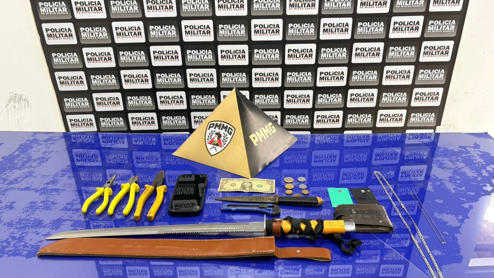 Homem é preso após atacar atual companheiro da ex a tiros em Pirapora