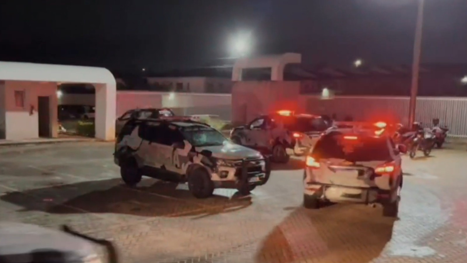 Policiais receberam R$ 300 mil em propina de criminosos para não patrulhar região de Fortaleza, diz MP