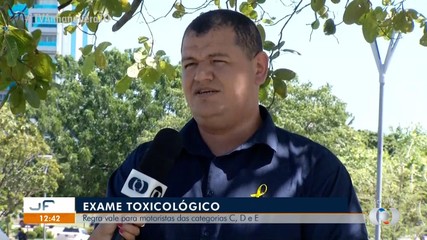 Motoristas profissionais com exame toxicológico vencido podem levar multa de R$ 1.460