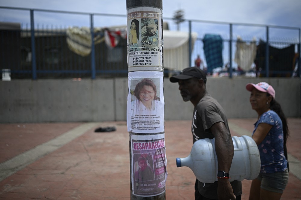 Número de mortos em duplo terremoto na Venezuela sobe para 2.295 vítimas