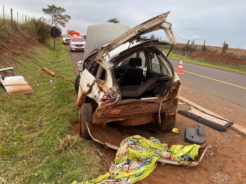 Seis pessoas, entre elas um bebê, ficam feridas em capotamento na SP-129 em Tatuí (SP) — Foto: Arquivo Pessoal