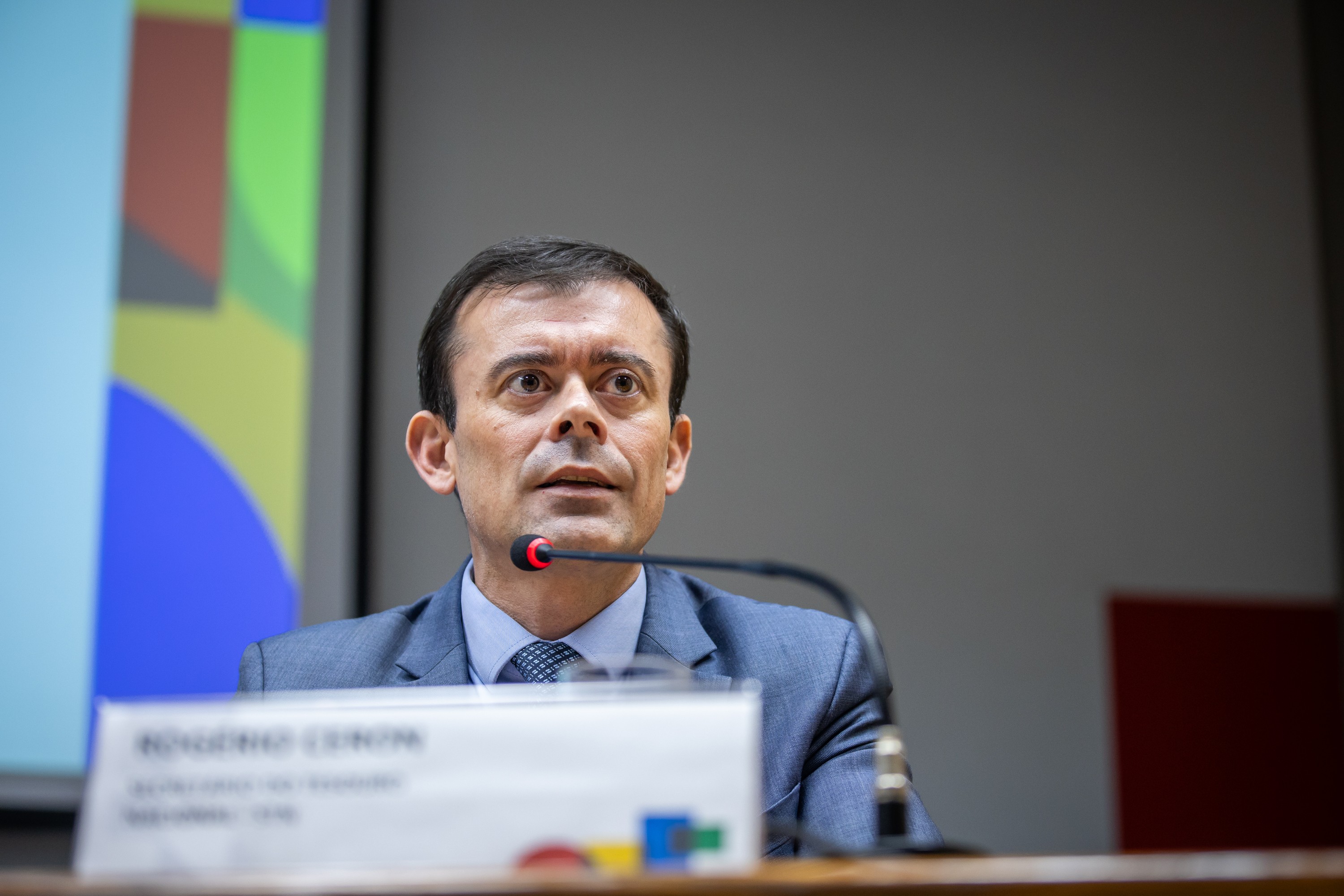 Exceções amenizam tarifaço, mas impacto não é pequeno, diz secretário do Tesouro do Brasil