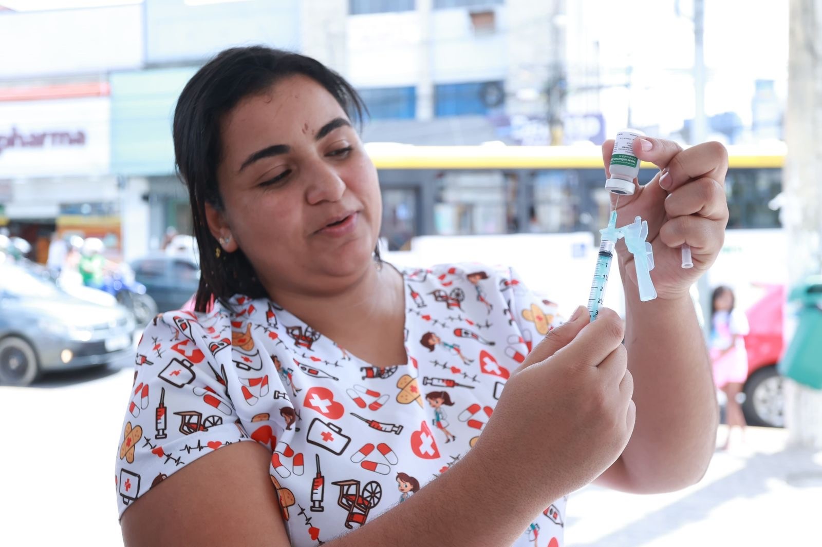 Caruaru realiza vacinação noturna contra Influenza e HPV na Via Parque; veja dias e horários