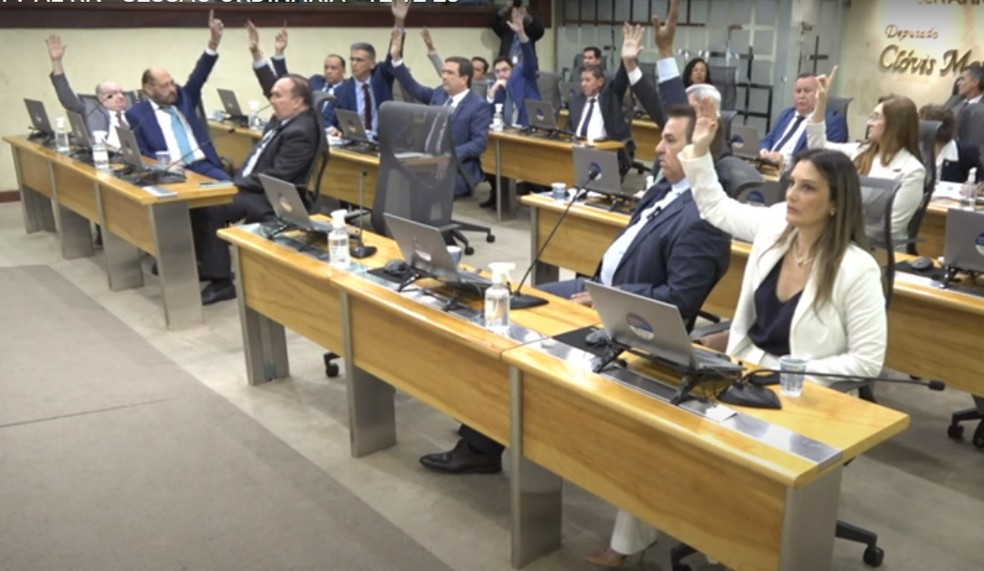 Deputados rejeitam recurso por aumento do ICMS no plenário da Assembleia Legislativa — Foto: Reprodução