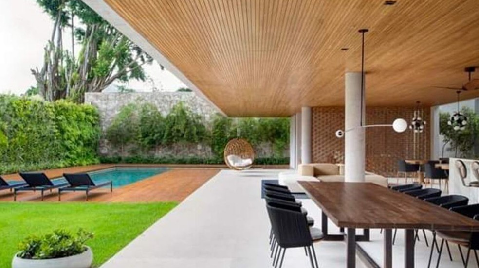 Mansão de Michel Teló e Thais Fersoza vendida pela atriz Bruna Marquezine — Foto: Reprodução/ rede sociais