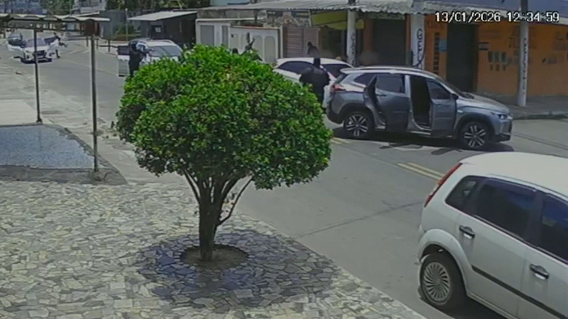 Esquadrão armado executa o rei do crime do Rio.