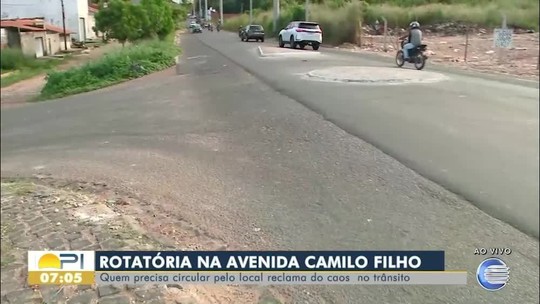 Vídeo: rotatória que ocupa avenida quase toda será retirada após reclamações em Teresina - Programa: Bom Dia Piauí 