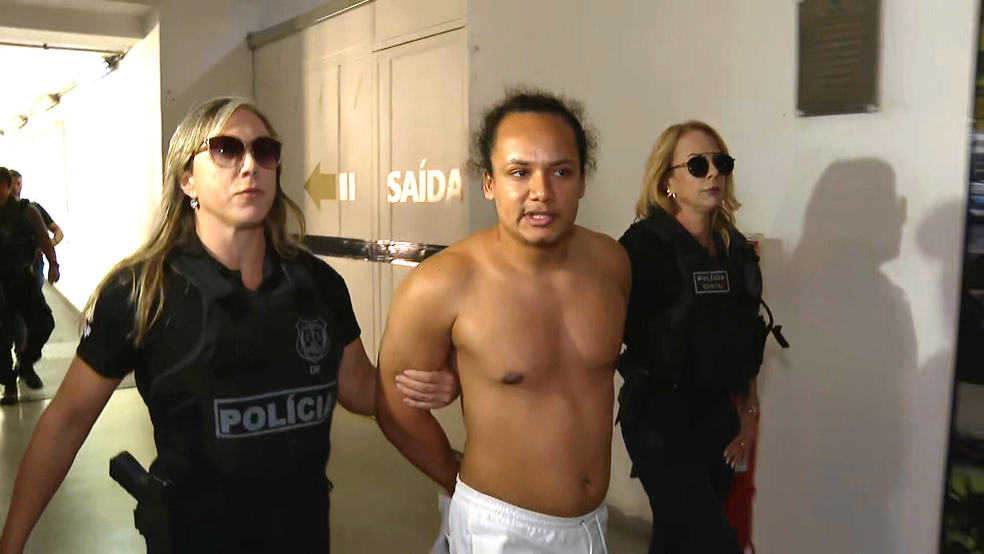 Homem preso no RJ na Operação Refil Verde — Foto: Reprodução/TV Globo