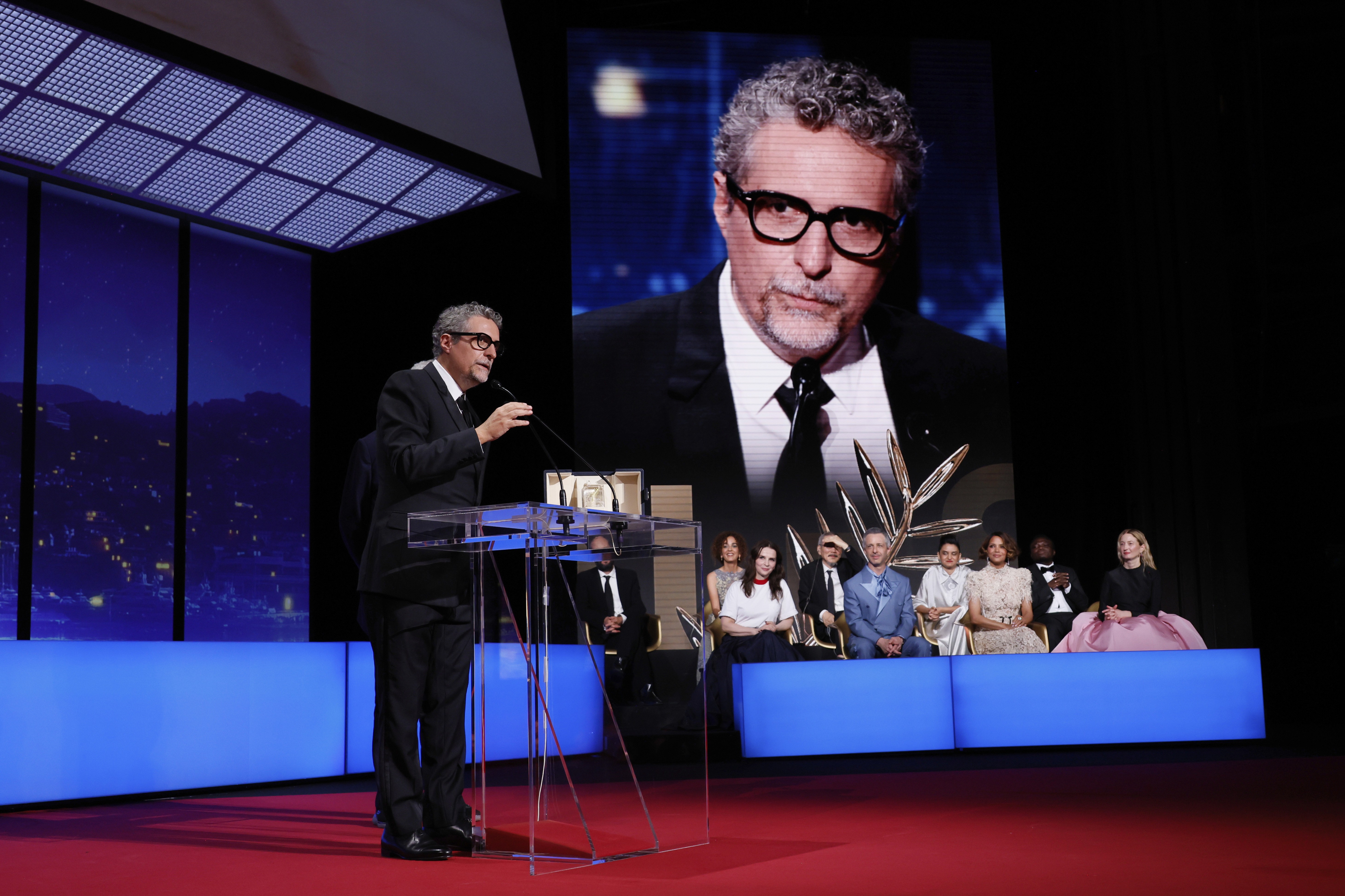 Cannes 2025: Wagner Moura ganha prêmio de melhor ator, e Kleber Mendonça Filho, de melhor diretor, por 'O Agente Secreto'
