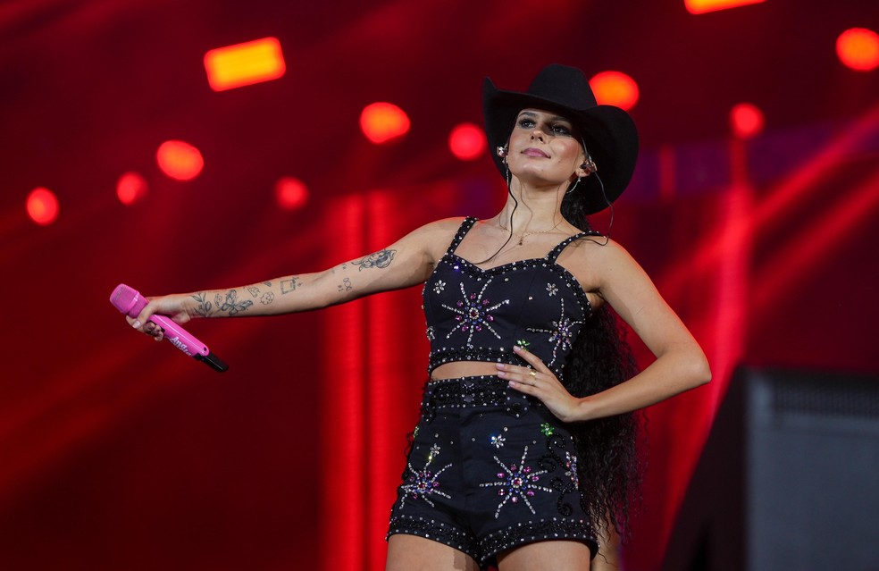 Ana Castela no Jaguarina Rodeo Festival  Foto: Antonio Trivelin/g1