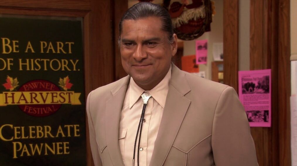 Jonathan Joss, ator de 'Parks & Recreation', é morto a tiros em ataque homofóbico, segundo marido