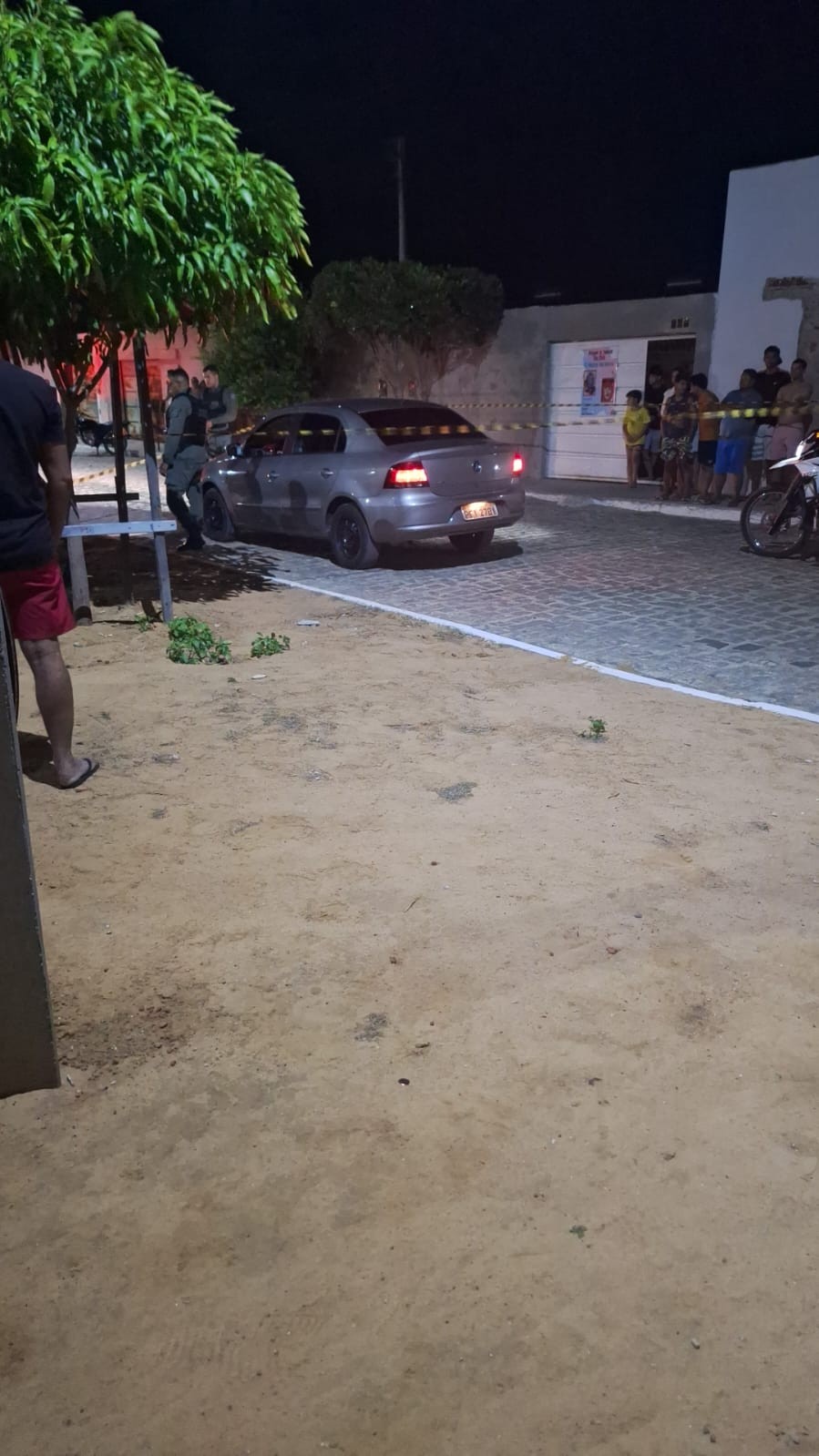 Jovem de 24 anos é morto a tiros dentro de carro no bairro Novo Tempo em Petrolina 