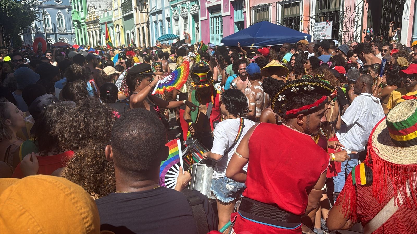 FOTOS: veja imagens do Furdunço, 1º dia de pré-carnaval em Salvador