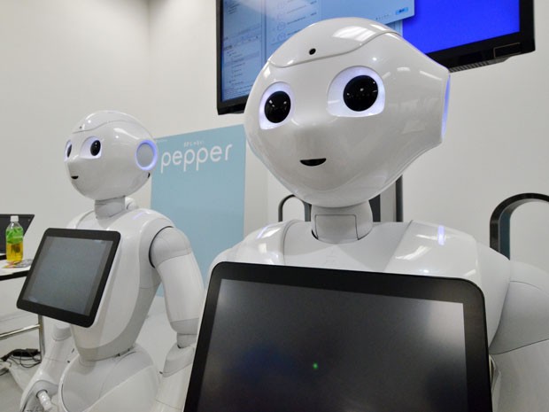 Japão planeja desenvolver modelo próprio de IA e ter 10 milhões de robôs em 2040