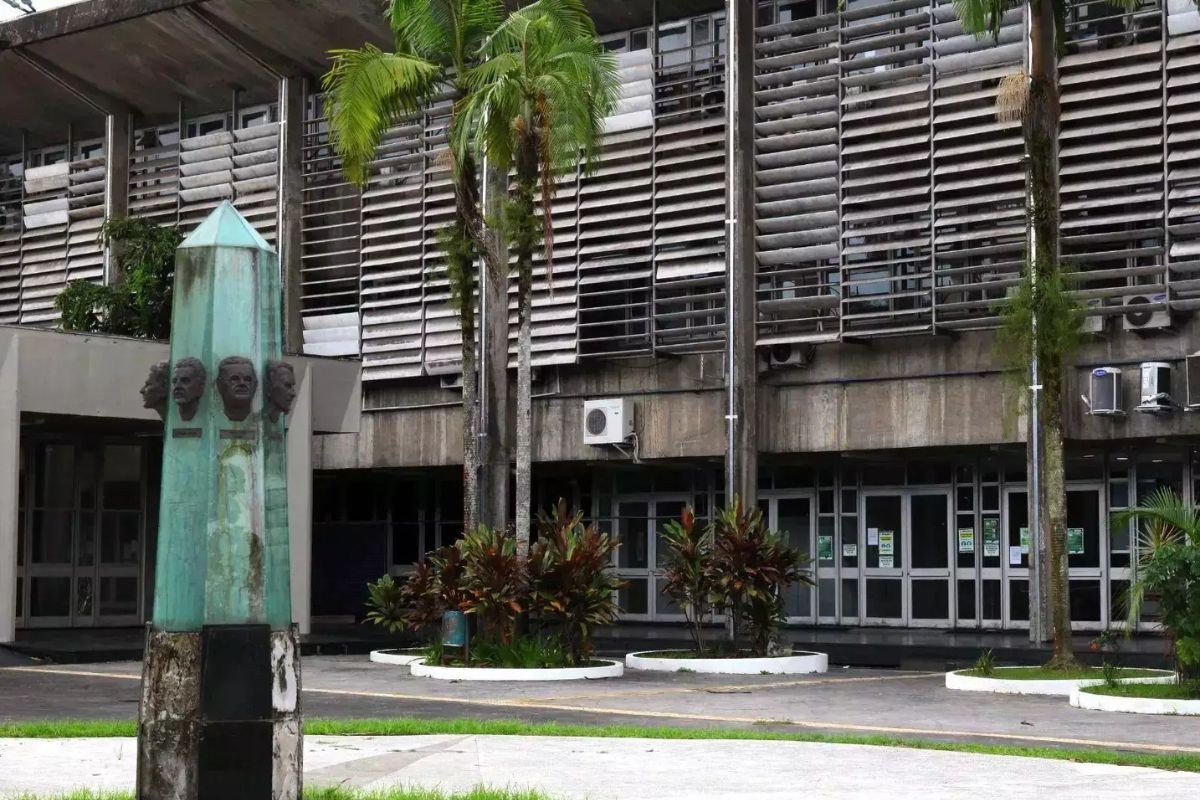 Cubatão abre concursos públicos com salários de até R$ 5,5 mil; confira