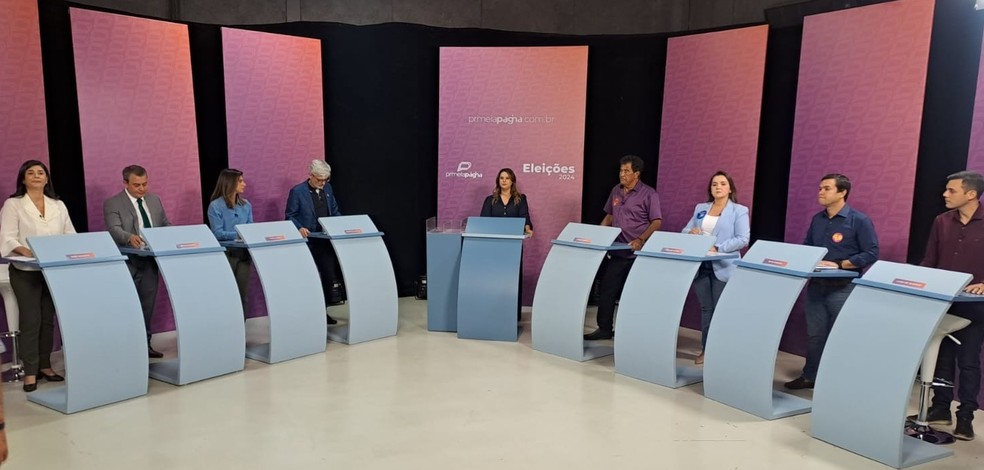 Candidatos à Prefeitura de Campo Grande durante o debate — Foto: Jéssica Benitez