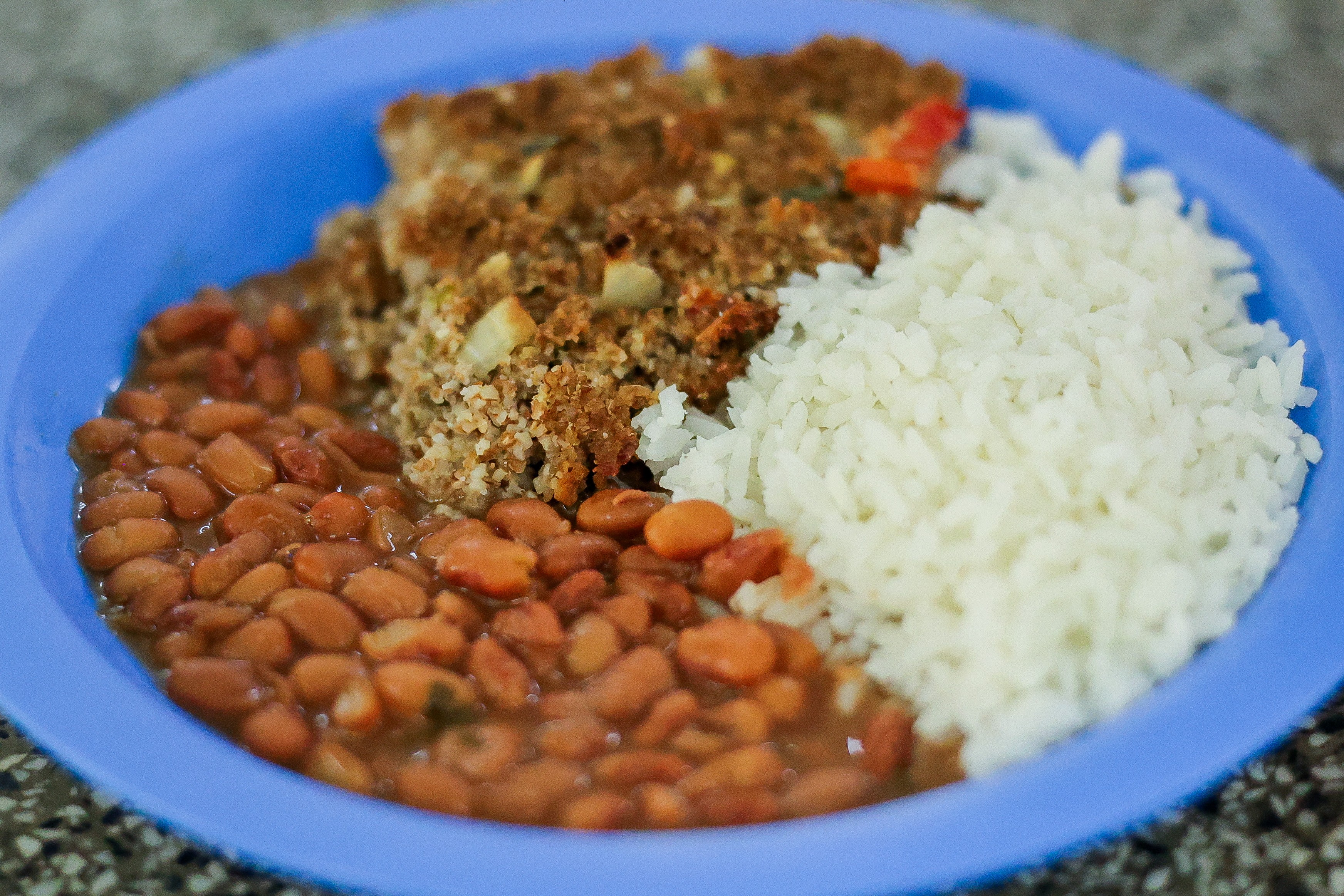 Prazo de inscrições para o almoço nas férias em escolas estaduais do Oeste Paulista é prorrogado até terça-feira