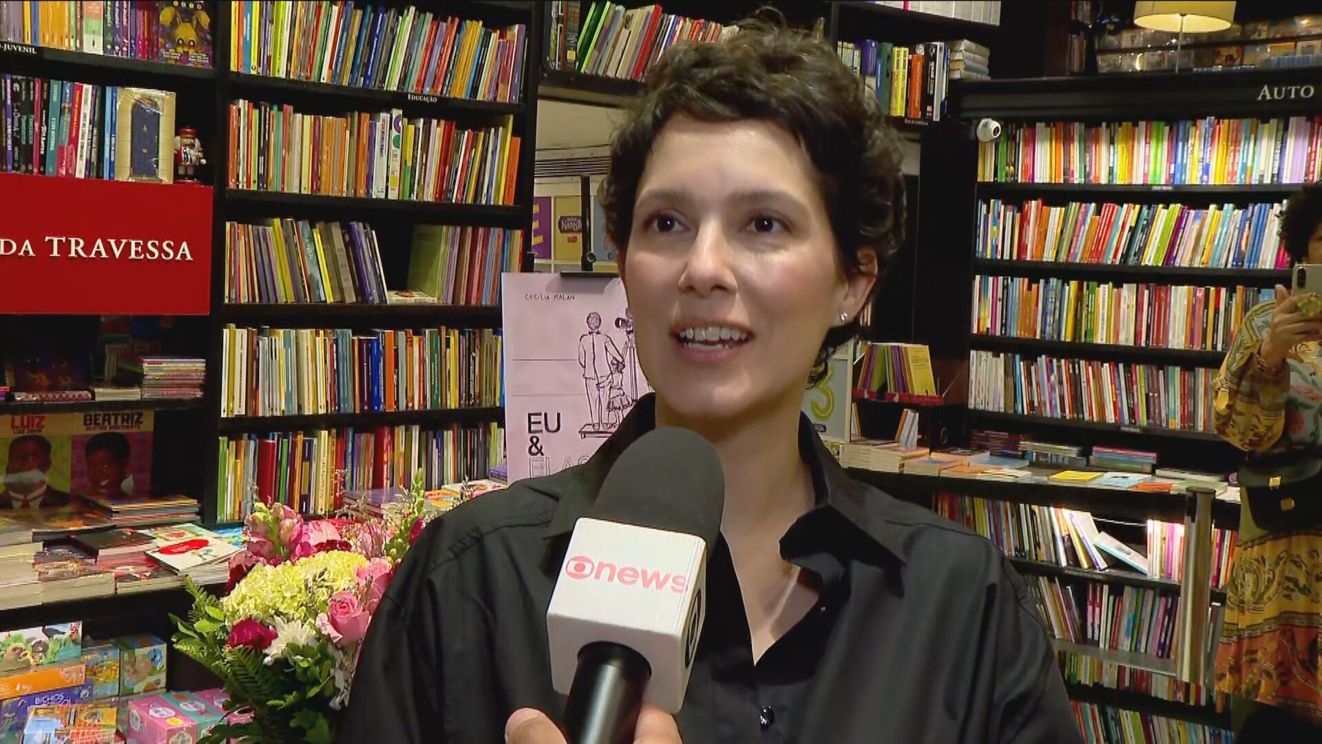 ‘Eu e elas: histórias maternas’: jornalista Cecília Malan lança no Rio 1º livro sobre maternidade real