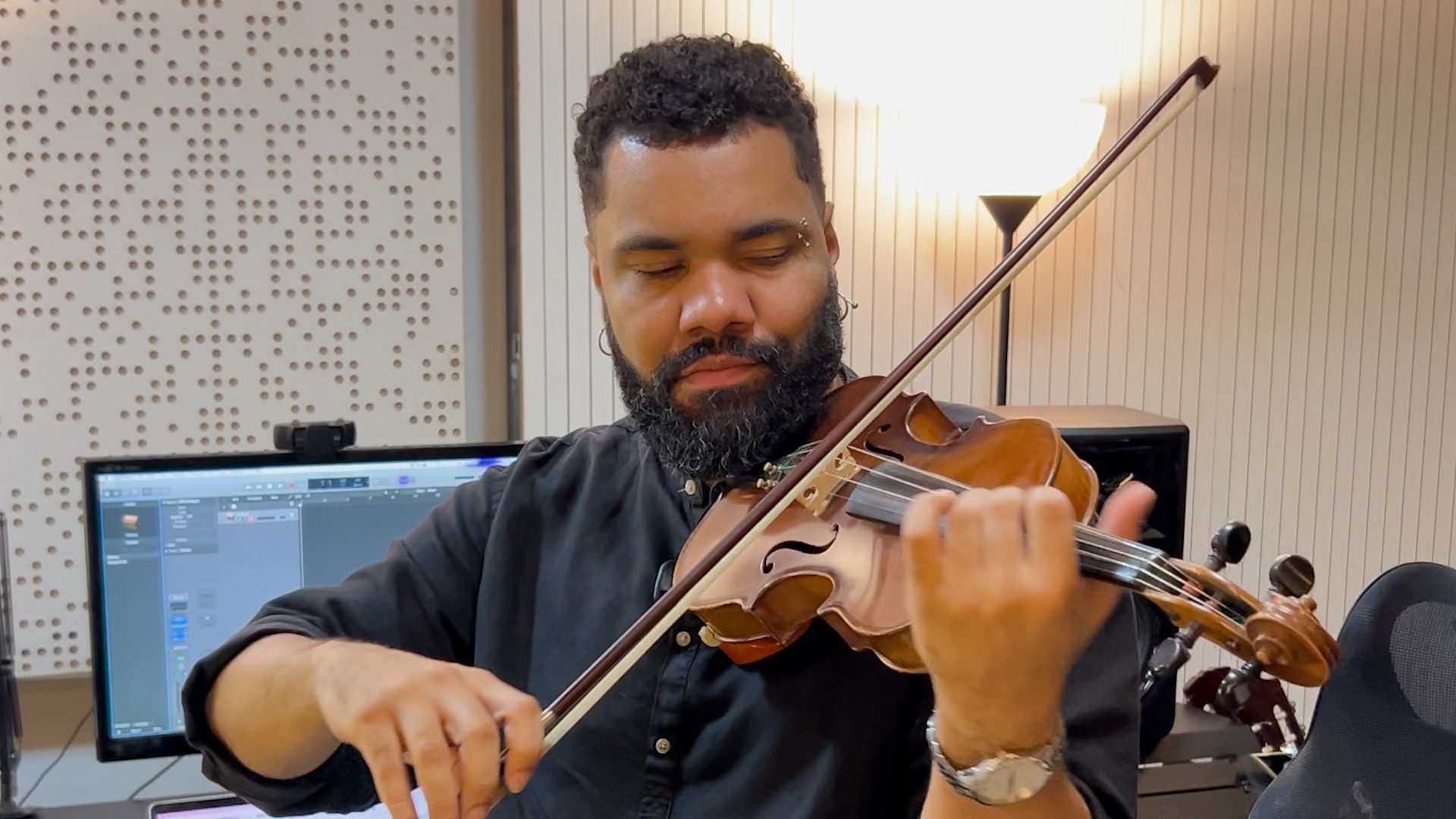 Conheça compositor de SP que tem trilhas na Netflix, Disney e HBO | G1