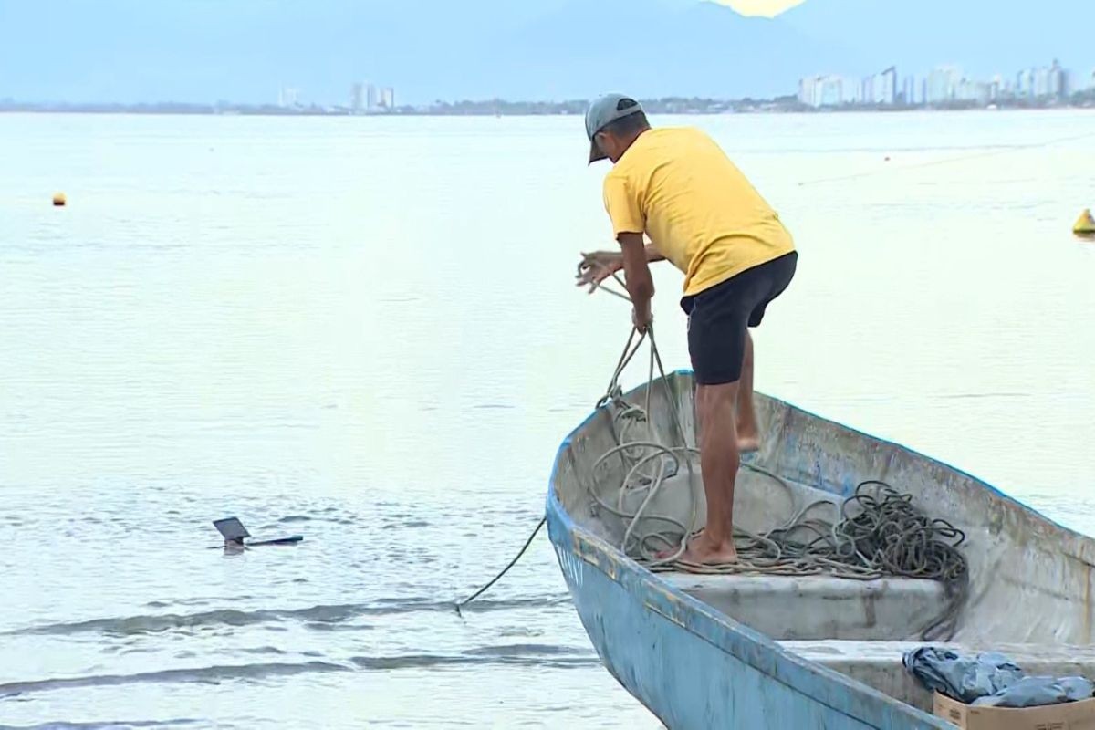 Como o alerta de ventania afetou o Litoral Norte: pesca parada, crianças fora da escola e prejuízo no comércio