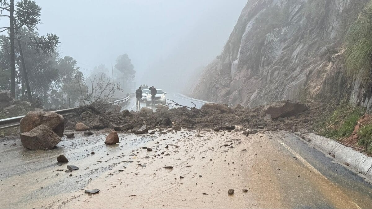 Chuva causa deslizamentos de terra em SC e Serra de Avencal é interditada