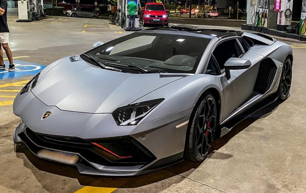 Lamborghini apreendida em operação da PF é rara e a 1ª de 250 unidades produzidas no mundo; veja vídeo 