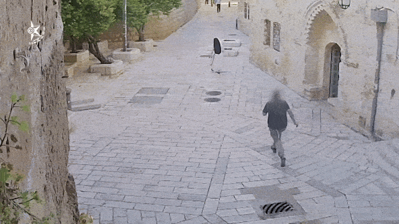 VÍDEO: Homem ataca e derruba freira em Jerusalém