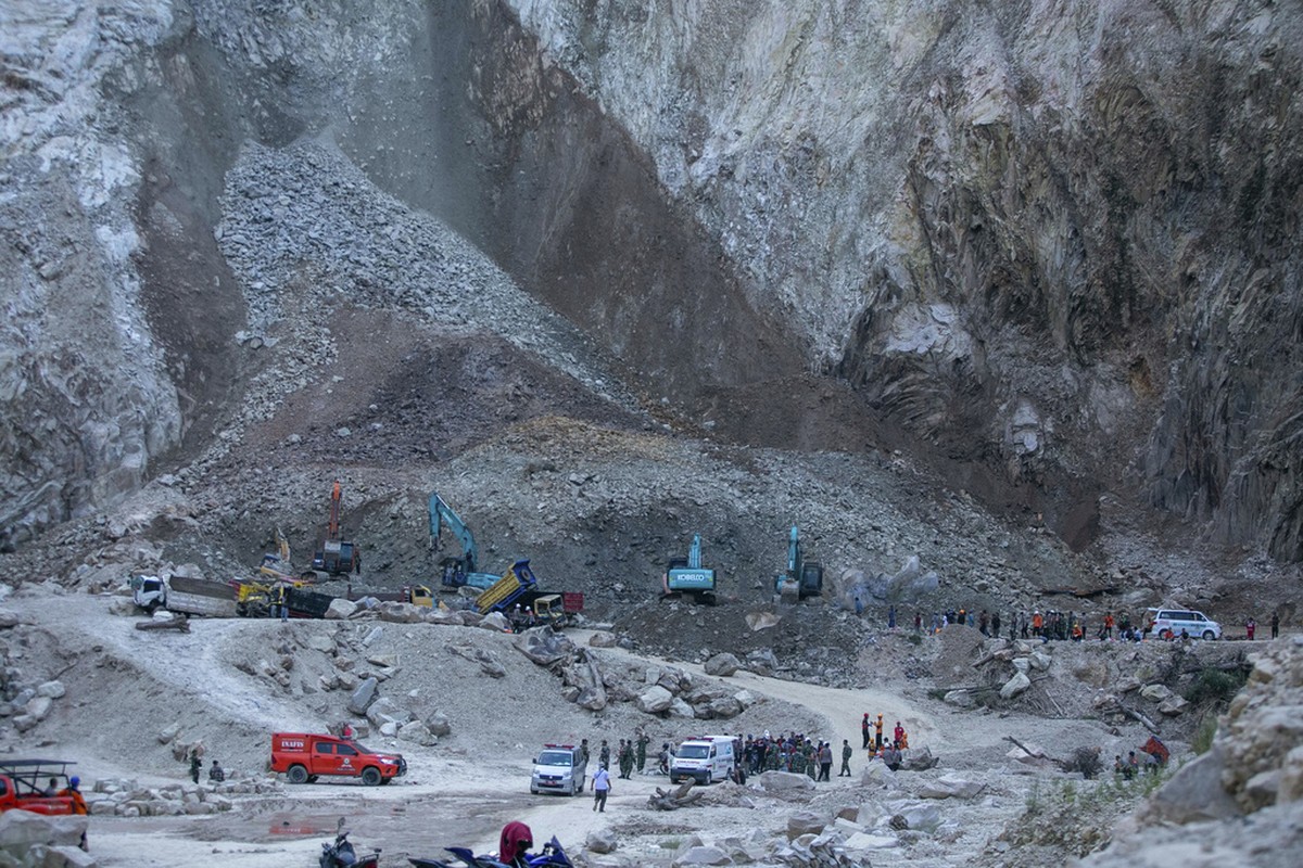 Desabamento em pedreira na Indonésia deixa mortos e feridos