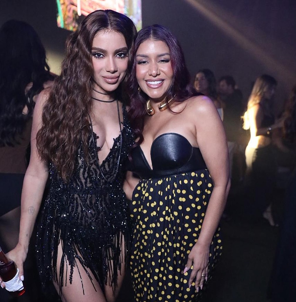 Anitta e Priscila Senna juntas durante festa de aniversário da cantora carioca. — Foto: Iude Richelle