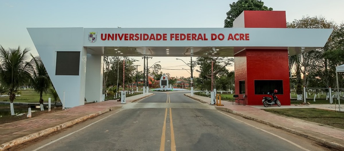 Alunos de Direito do campus Floresta fazem trabalho sobre 'empates' —  Universidade Federal do Acre